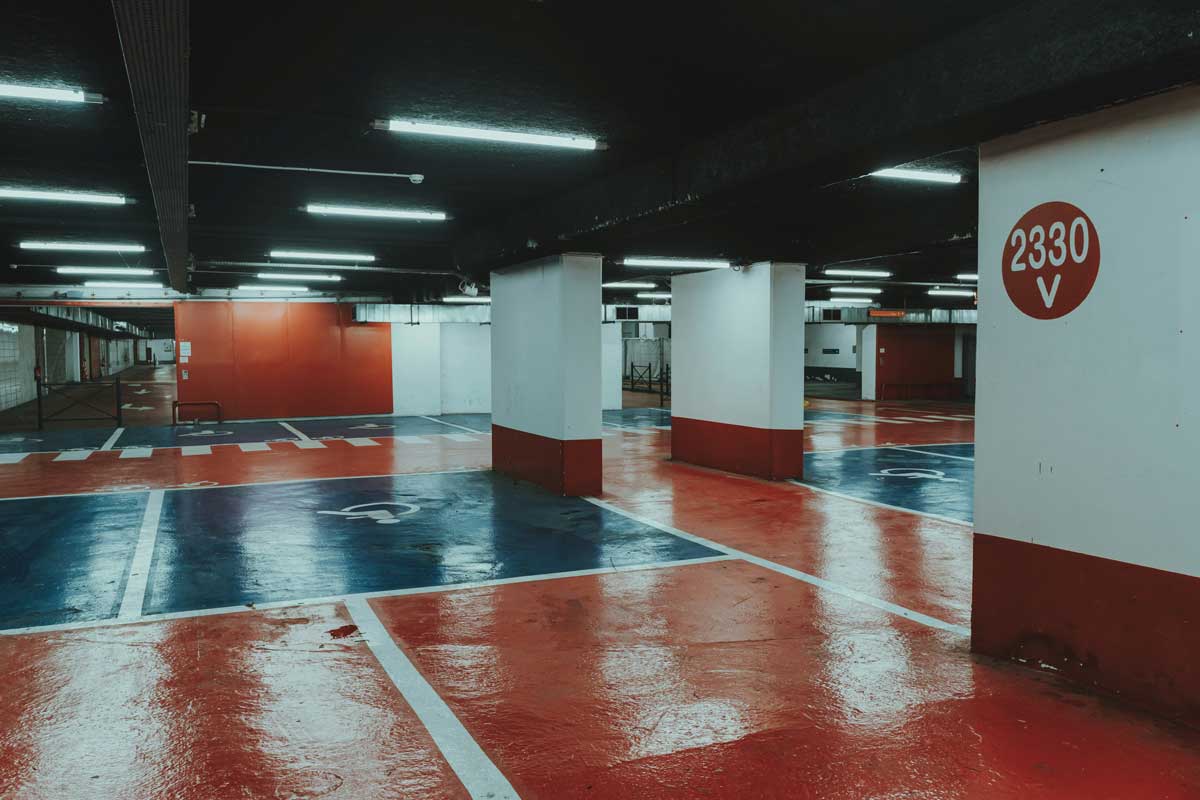 Які системи критично важливі для підземних паркінгів?